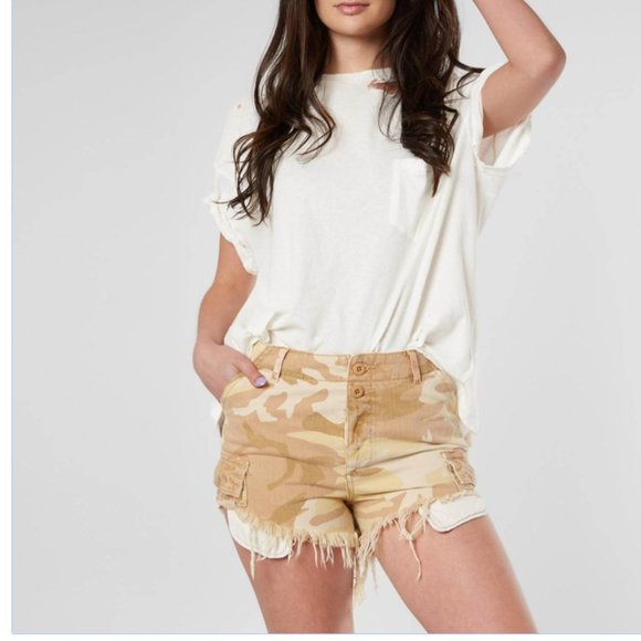 Free People Pants - Free People Commander Cutoff Camo Short. 2, 8, 12